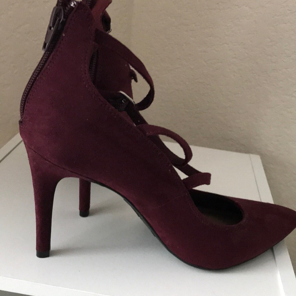 Shoes - Picture 3 of 3